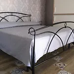 Sweet House Melania